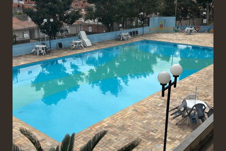 Casa para alugar com 68m², 2 quartos e 1 vagaÁrea comum - Piscina