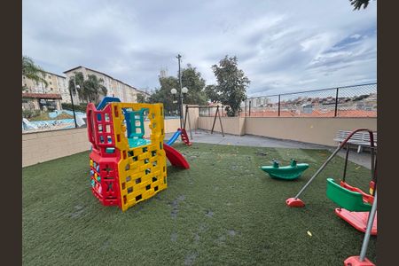 Casa para alugar com 68m², 2 quartos e 1 vagaÁrea comum - Playground