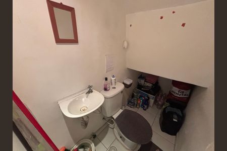 Casa para alugar com 68m², 2 quartos e 1 vagaBanheiro 1