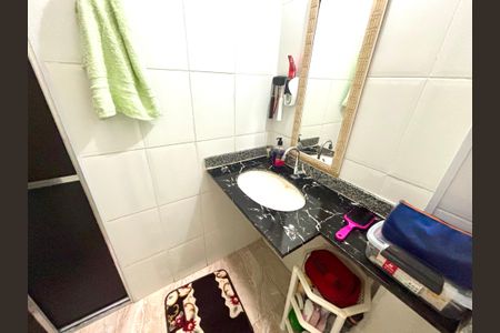 Casa para alugar com 68m², 2 quartos e 1 vagaBanheiro 2