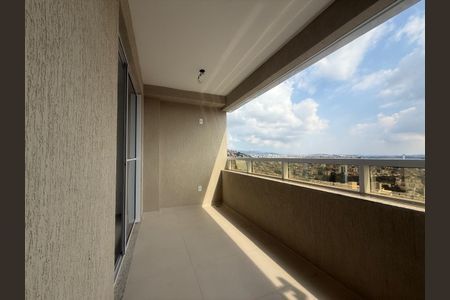 Apartamento à venda com 79m², 3 quartos e 2 vagas Apartamento à venda com 79m², 3 quartos e 2 vagasVaranda