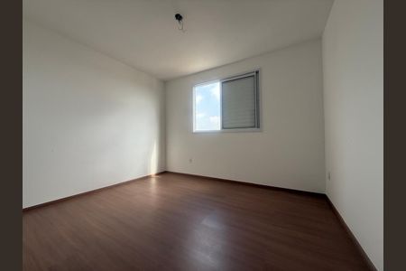 Apartamento à venda com 79m², 3 quartos e 2 vagas Apartamento à venda com 79m², 3 quartos e 2 vagasQuarto 3