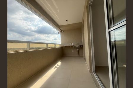 Apartamento à venda com 79m², 3 quartos e 2 vagas Apartamento à venda com 79m², 3 quartos e 2 vagasVaranda