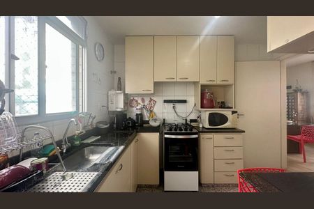 Apartamento à venda com 77m², 2 quartos e 2 vagas Apartamento à venda com 77m², 2 quartos e 2 vagasCozinha