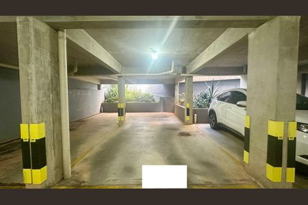 Apartamento à venda com 77m², 2 quartos e 2 vagas Apartamento à venda com 77m², 2 quartos e 2 vagasVagas de garagem