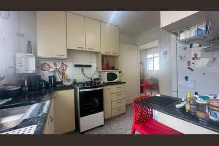 Apartamento à venda com 77m², 2 quartos e 2 vagas Apartamento à venda com 77m², 2 quartos e 2 vagasCozinha