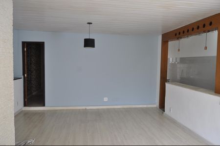 Casa de Condomínio para alugar com 2 quartos, 60m² em Quintino Bocaiúva, Rio de Janeiro