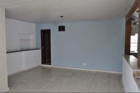 Casa de Condomínio para alugar com 2 quartos, 60m² em Quintino Bocaiúva, Rio de Janeiro