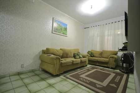 Casa à venda com 112m², 3 quartos e 2 vagasSala