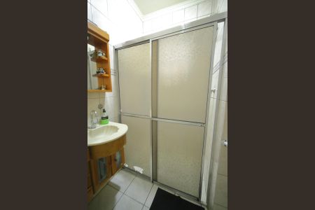 Casa à venda com 112m², 3 quartos e 2 vagasBanheiro 