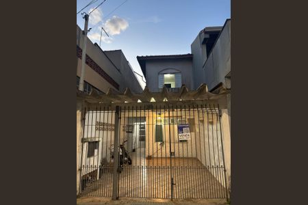 Casa à venda com 112m², 3 quartos e 2 vagasFachada 