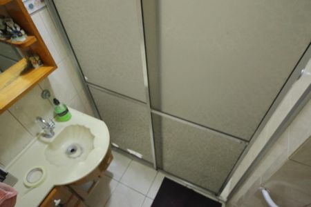 Casa à venda com 112m², 3 quartos e 2 vagasBanheiro 