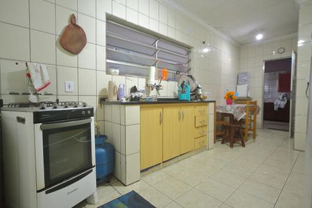 Casa à venda com 112m², 3 quartos e 2 vagasCozinha 