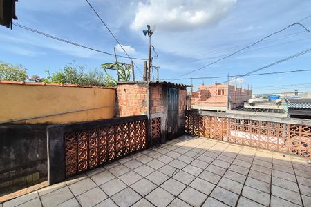 Casa para alugar com 100m², 2 quartos e 1 vagaQuintal