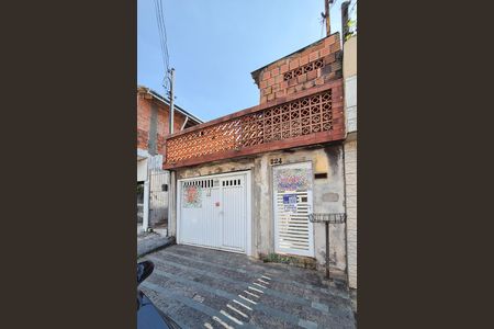 Casa para alugar com 100m², 2 quartos e 1 vagafachada