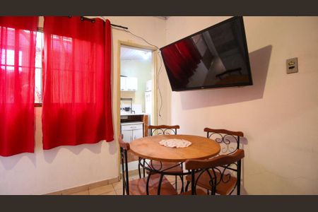 Sala/Quarto de casa para alugar com 1 quarto, 30m² em Parque Santo Eduardo, São Paulo
