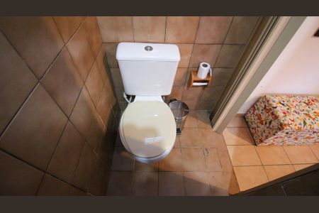 Banheiro de casa para alugar com 1 quarto, 30m² em Parque Santo Eduardo, São Paulo