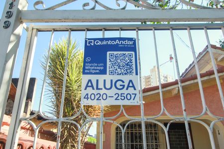 Casa para alugar com 120m², 2 quartos e 1 vagaPlaca instalada em 06/05/2026 com o código AIRL-353