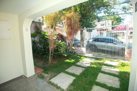 Casa para alugar com 120m², 2 quartos e 1 vagaVaranda