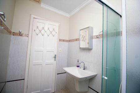 Casa para alugar com 120m², 2 quartos e 1 vagaBanheiro