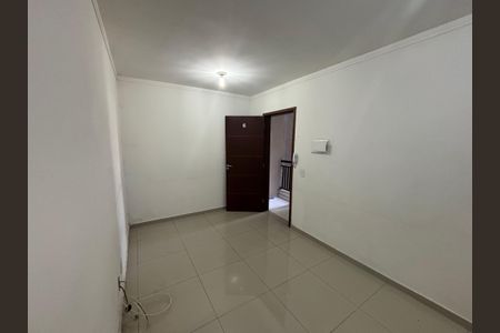 Sala de apartamento para alugar com 2 quartos, 50m² em Vila Nhocuné, São Paulo