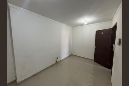 Sala de apartamento para alugar com 2 quartos, 50m² em Vila Nhocuné, São Paulo