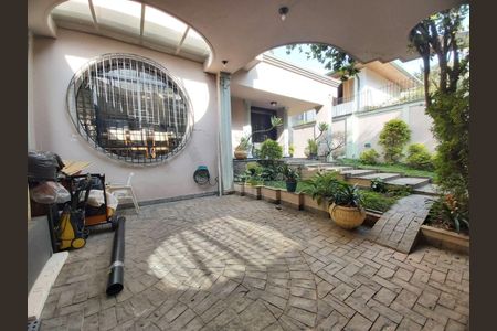 Casa à venda com 3 quartos, 497m² em Pacaembu, São Paulo