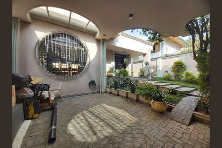 Casa à venda com 497m², 3 quartos e 2 vagas