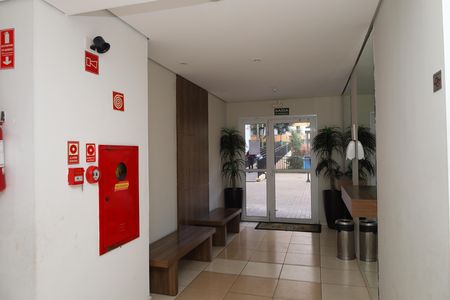 Apartamento para alugar com 45m², 2 quartos e 1 vagaÁrea comum - Saguão do prédio