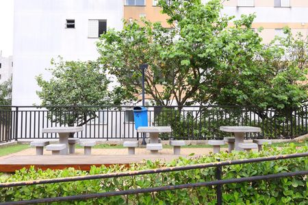 Apartamento para alugar com 45m², 2 quartos e 1 vagaÁrea comum - Praça de convivência