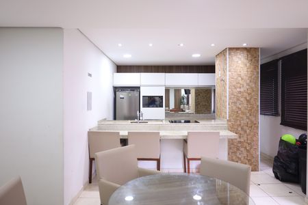 Apartamento para alugar com 45m², 2 quartos e 1 vagaÁrea comum - Salão de festas