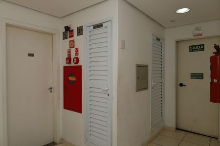 Apartamento para alugar com 45m², 2 quartos e 1 vagaÁrea comum - Saguão do andar
