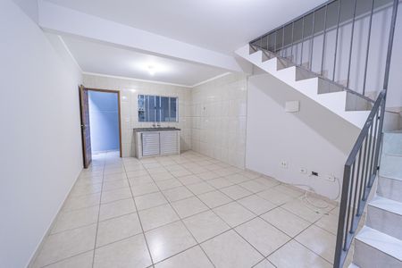 Casa de condomínio para alugar com 60m², 2 quartos e 1 vagaSala/Cozinha