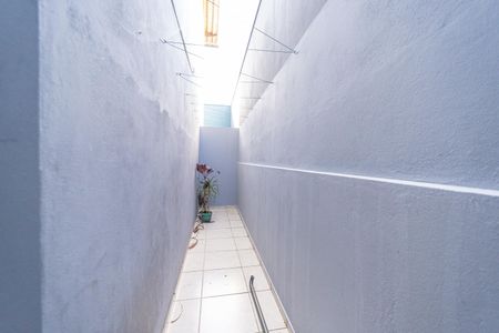 Casa de condomínio para alugar com 60m², 2 quartos e 1 vagaQuintal