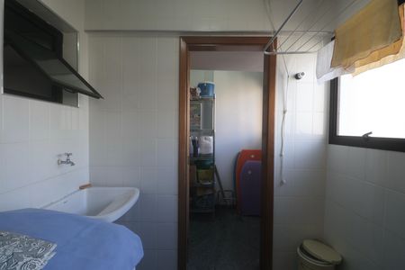 Apartamento para alugar com 120m², 4 quartos e sem vaga Apartamento para alugar com 120m², 4 quartos e sem vagaÁrea de Serviço