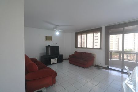 Apartamento para alugar com 120m², 4 quartos e sem vaga Apartamento para alugar com 120m², 4 quartos e sem vagaSala