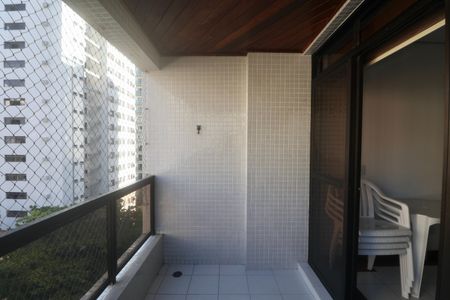 Varanda de apartamento para alugar com 4 quartos, 120m² em Barra Funda, Guarujá