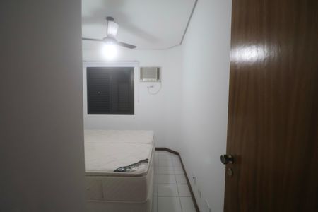 Apartamento para alugar com 120m², 4 quartos e sem vaga Apartamento para alugar com 120m², 4 quartos e sem vagaQuarto