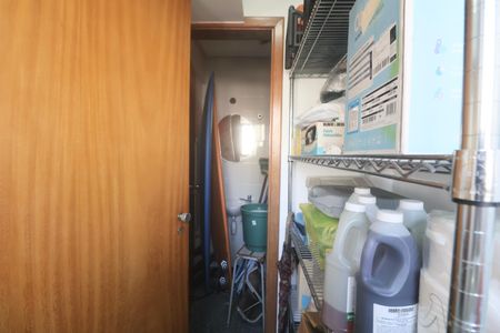 Apartamento para alugar com 120m², 4 quartos e sem vaga Apartamento para alugar com 120m², 4 quartos e sem vagaQuarto de Serviço