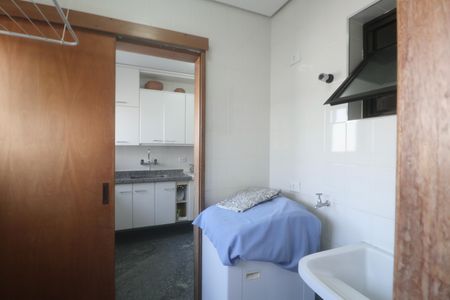 Apartamento para alugar com 120m², 4 quartos e sem vaga Apartamento para alugar com 120m², 4 quartos e sem vagaÁrea de Serviço