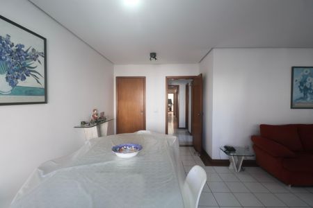 Sala de apartamento para alugar com 4 quartos, 120m² em Barra Funda, Guarujá