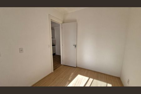 Quarto de apartamento para alugar com 2 quartos, 35m² em Jardim Sabara, São Paulo