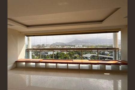 Apartamento à venda com 260m², 4 quartos e 3 vagasVaranda