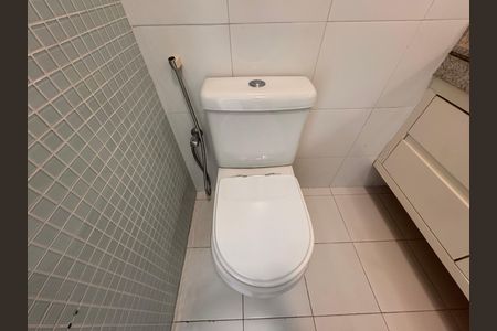 Apartamento à venda com 260m², 4 quartos e 3 vagasSuíte 2 - Banheiro