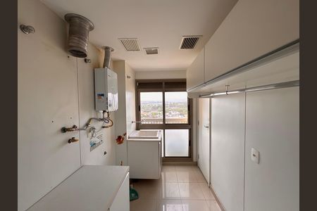 Apartamento à venda com 260m², 4 quartos e 3 vagasCozinha e Área de Serviço