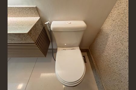 Apartamento à venda com 260m², 4 quartos e 3 vagasLavabo