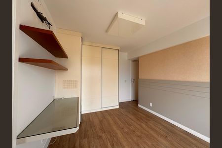 Apartamento à venda com 260m², 4 quartos e 3 vagasSuíte 4