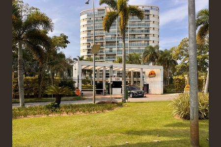 Apartamento à venda com 260m², 4 quartos e 3 vagasFachada