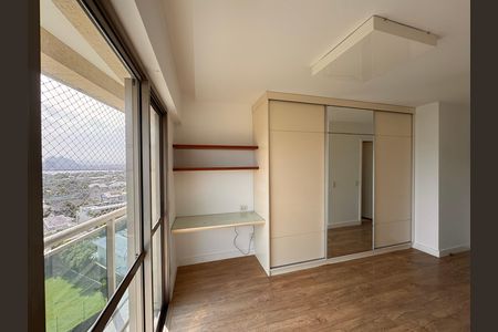 Apartamento à venda com 260m², 4 quartos e 3 vagasSuíte 3
