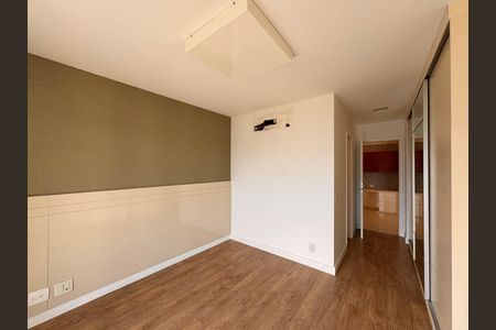 Apartamento à venda com 260m², 4 quartos e 3 vagasSuíte 2
